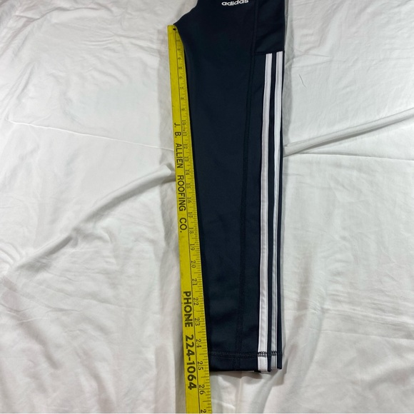 Adidas Woman’s black Leggings Small athletic pants Hip Pocket White Leg Runners - Picture 5 of 7